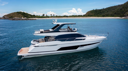 Fairline Squadron 68 photo 13