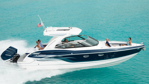 Formula 330 Crossover Bowrider