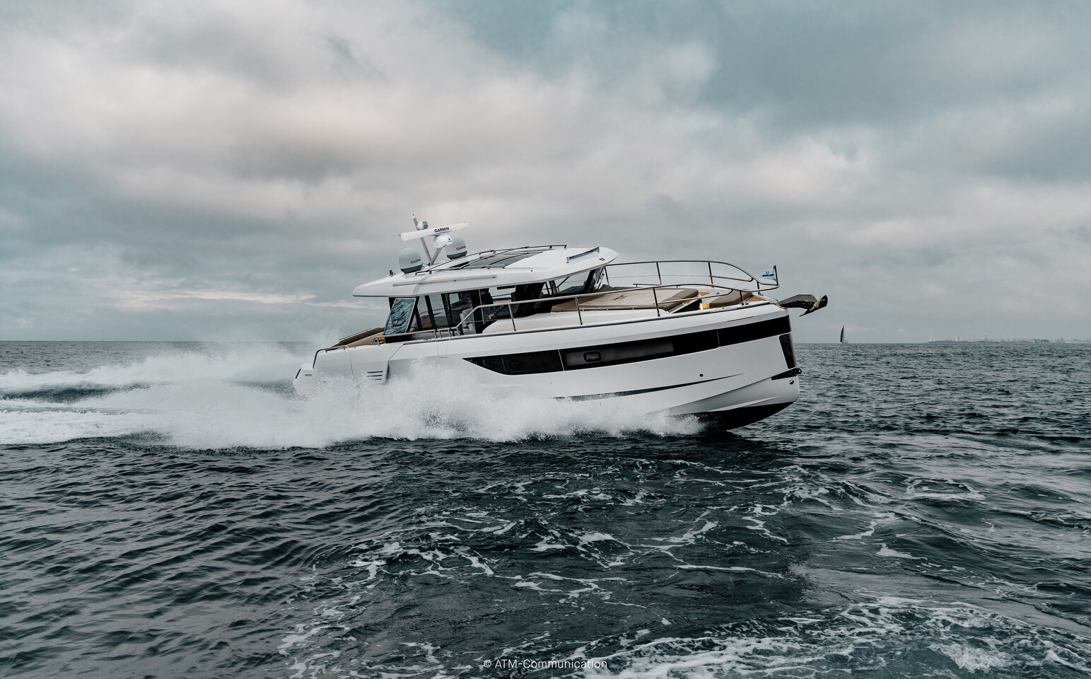 Wellcraft 44 Explorer photo 1