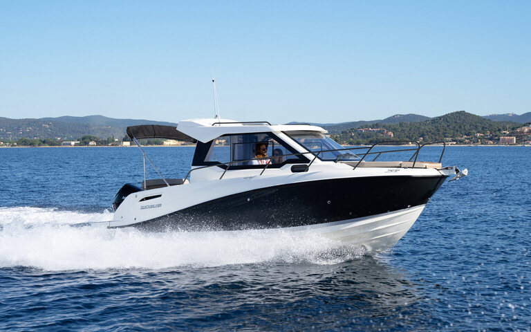 Quicksilver 705 Weekend
