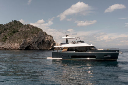Azimut Magellano 60 photo 2