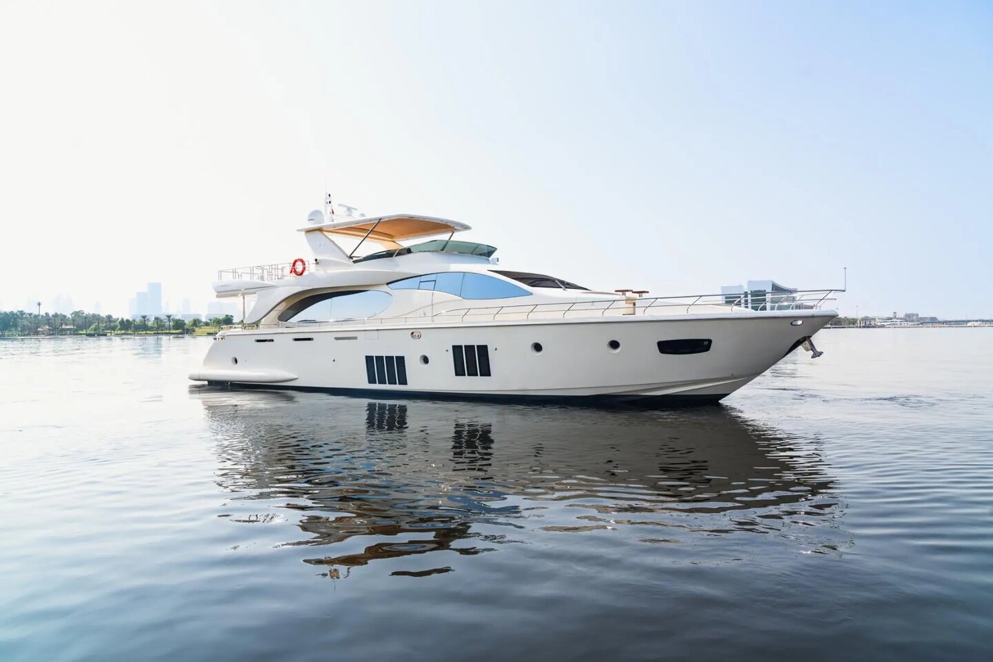 2013 Azimut 88 photo 1