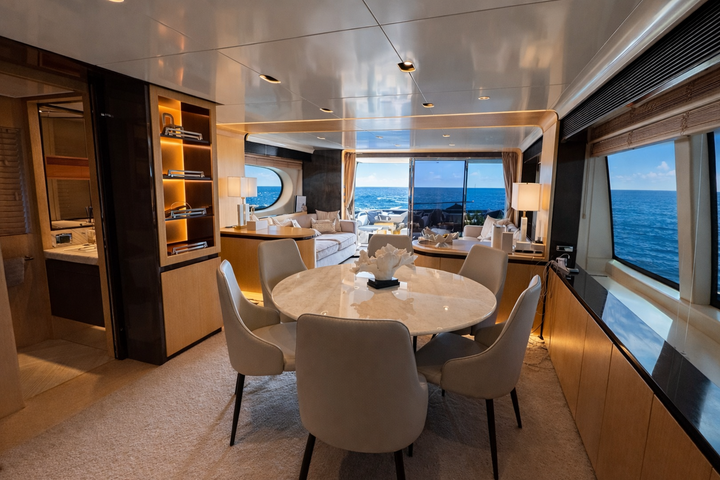 2013 Azimut 88 photo 27