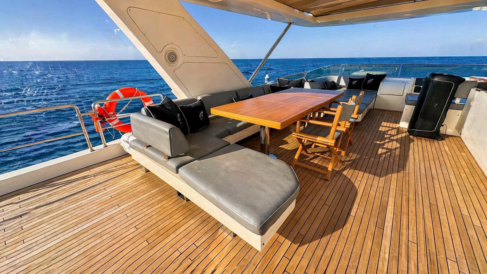2013 Azimut 88 photo 30