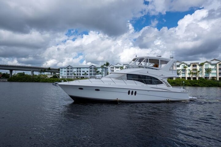 2009 Silverton 52' Ovation "Immersed"