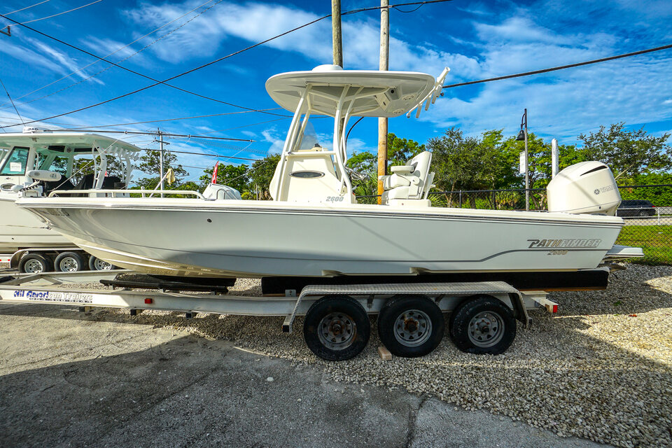 2020 Pathfinder 2600 photo 1