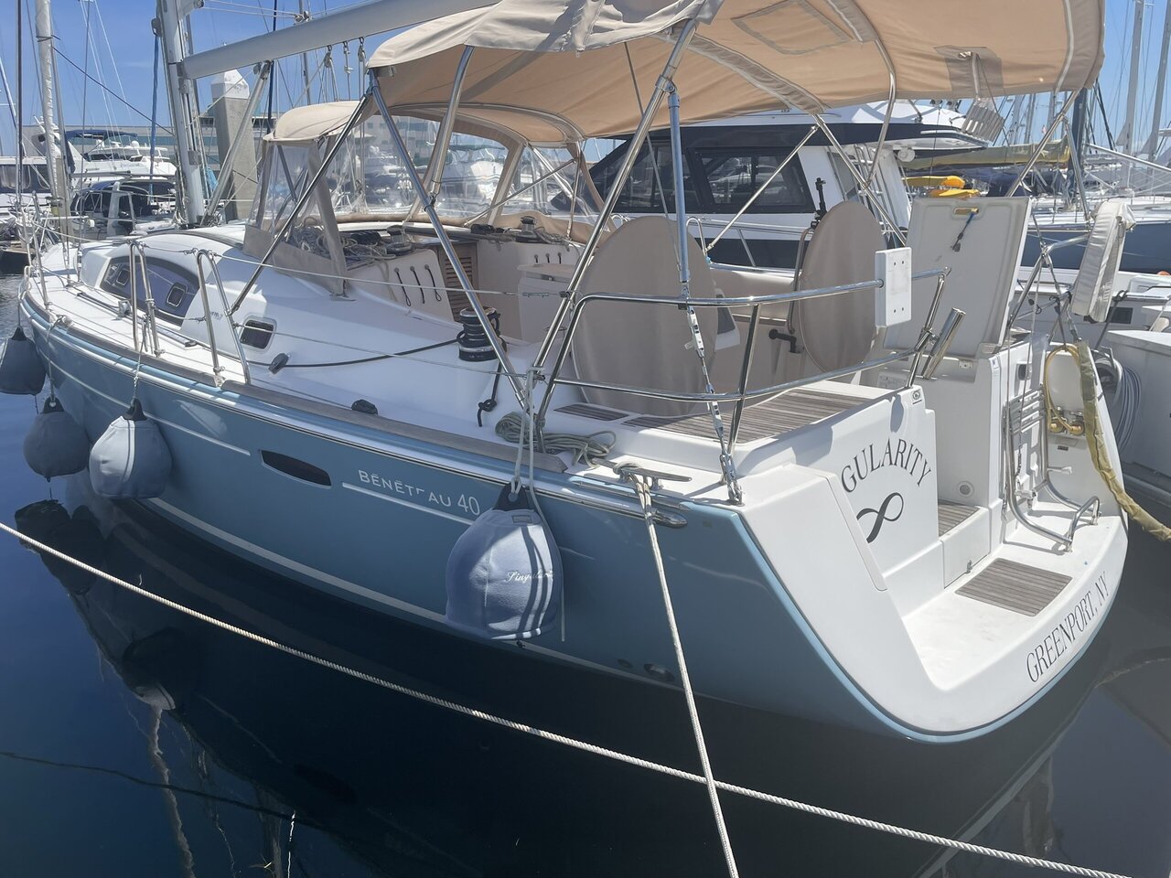 Beneteau Oceanis 40 photo 1