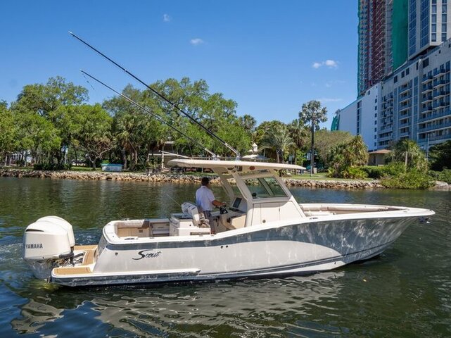 2015 Scout 320 LXF