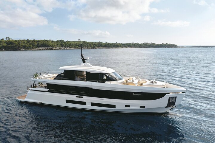 Azimut Grande 30M
