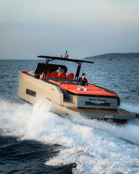 De Antonio D42
