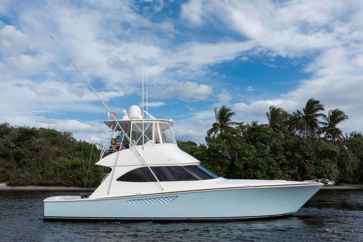 2010 Viking 46' Convertible "Constant Craving" photo 1