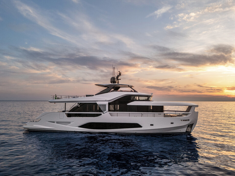 2024 Ferretti Yachts INFYNITO 80 photo 1