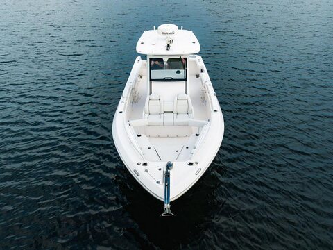 2019 Everglades 295 CC
