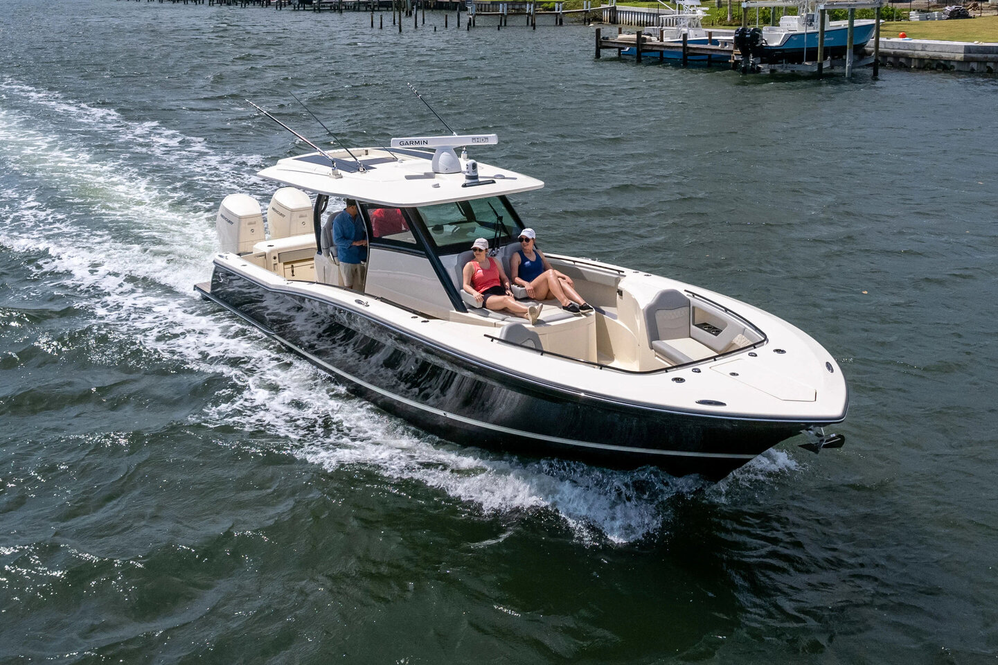 2025 Scout 377 LXF photo 1