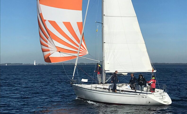 Grand Soleil 37