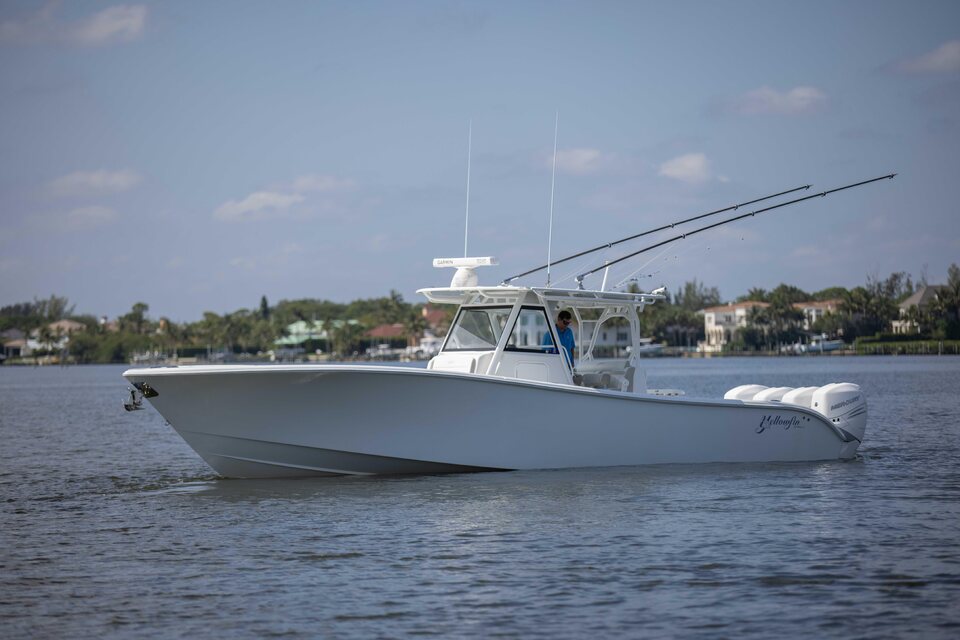 2017 Yellowfin 39' Center Console "Kat Man Du" photo 1
