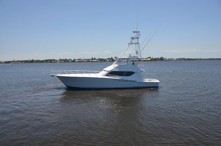 1999 Hatteras 60 Convertible "Down Time"