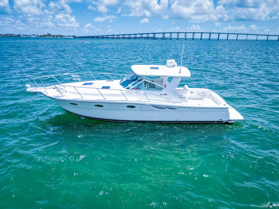 2002 Tiara 3500 Open photo 1