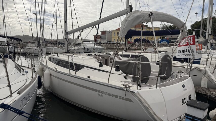 Bavaria Cruiser 34 SIX LINE