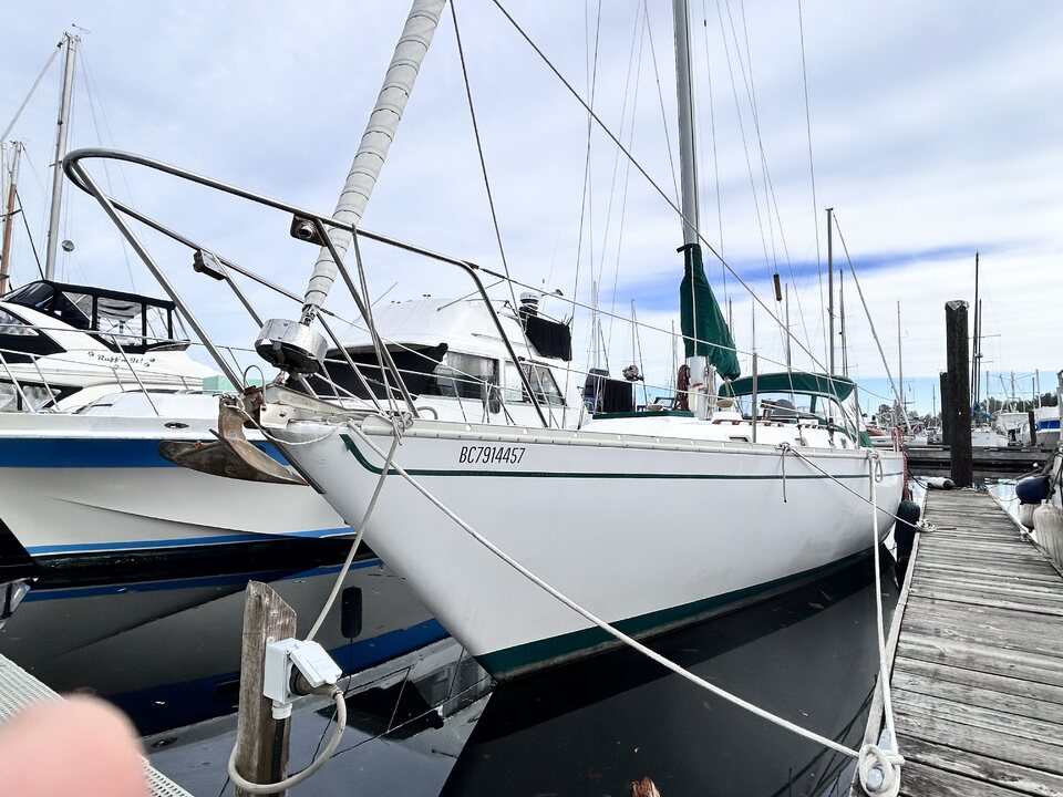 1980 Irwin Citation 39 photo 1