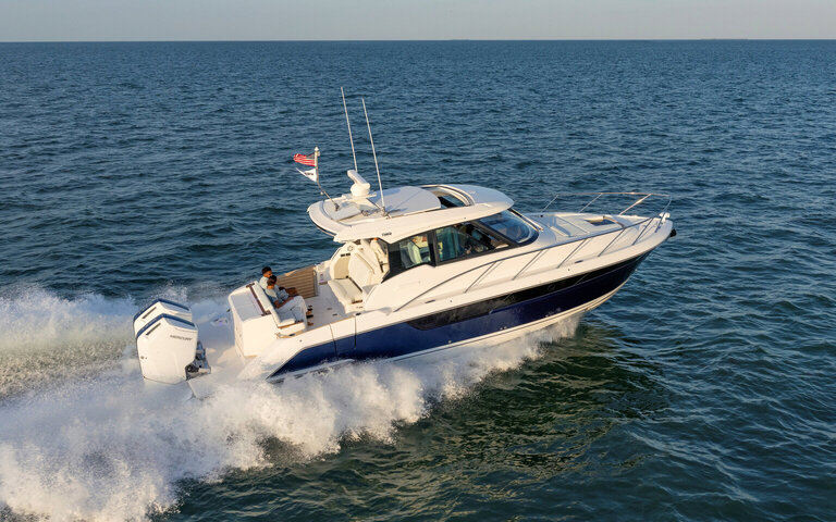 Tiara 39 LE