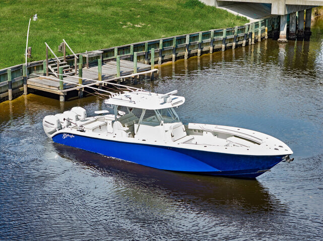 2013 Yellowfin 39 Center Console