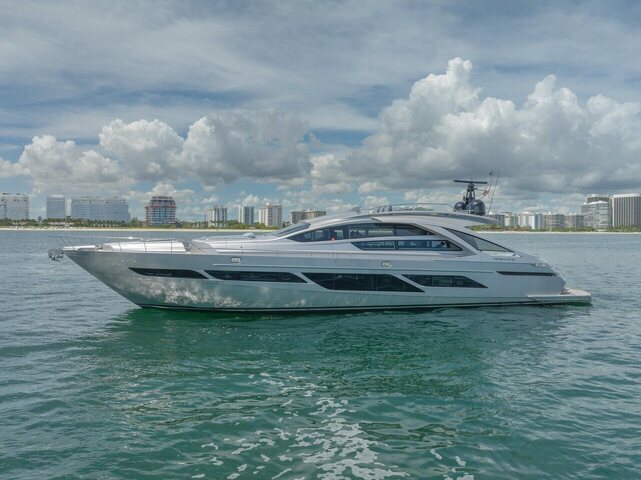 2021 Pershing 9X Motor Yacht