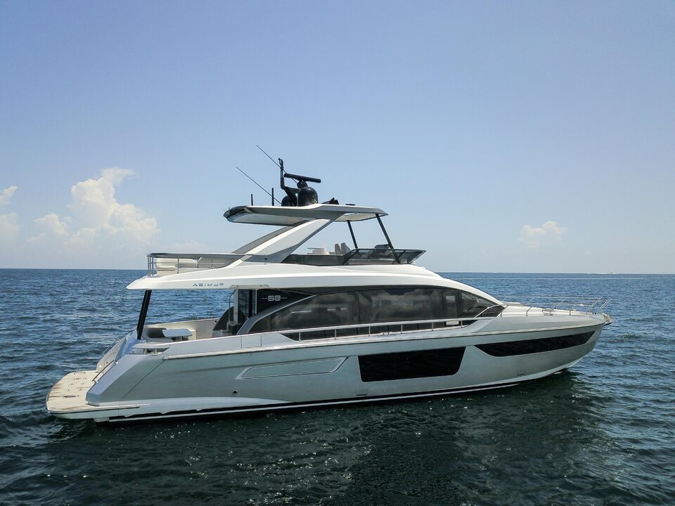 2023 Azimut 68' Fly "Crimson" photo 1