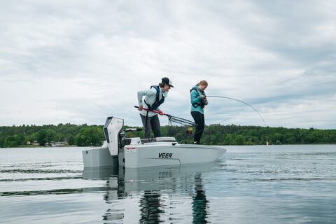 VEER V13