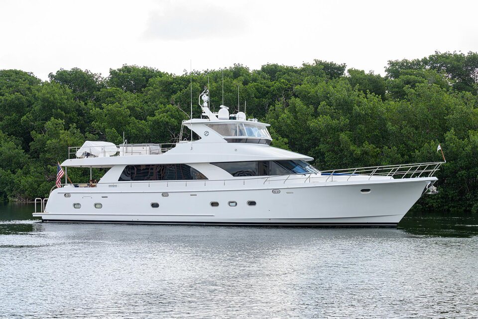 2010 Ocean Alexander 80' M.Y. "Barnstar" photo 1