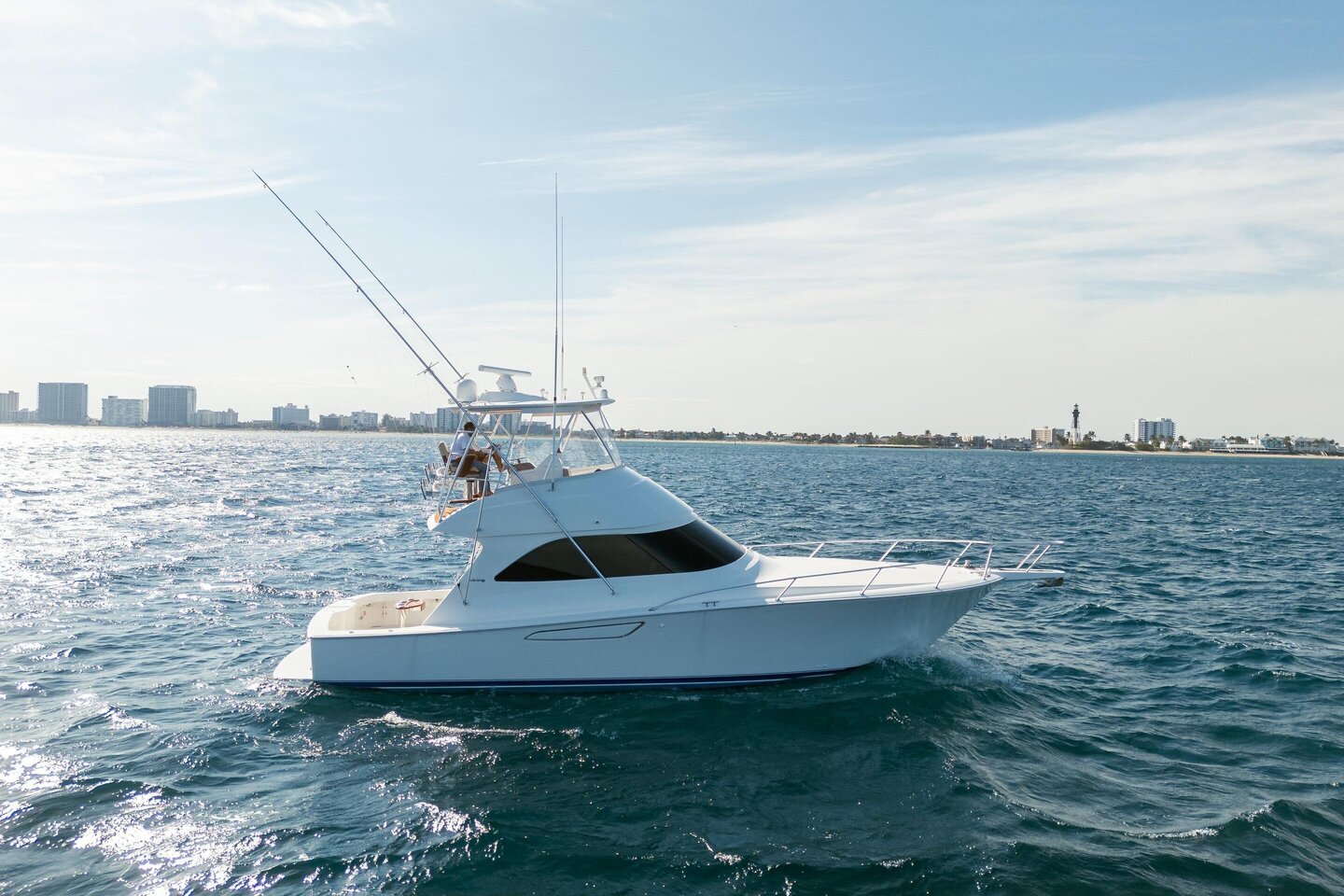 2015 Viking 42' Convertible "Ring Game" photo 1