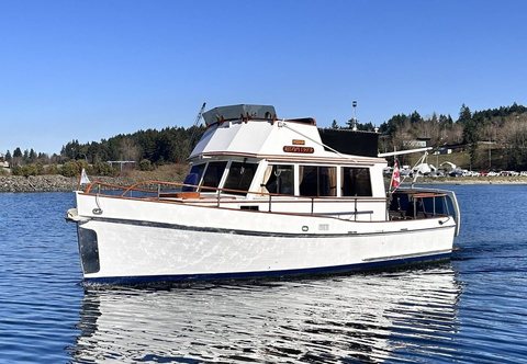 Grand Banks 32