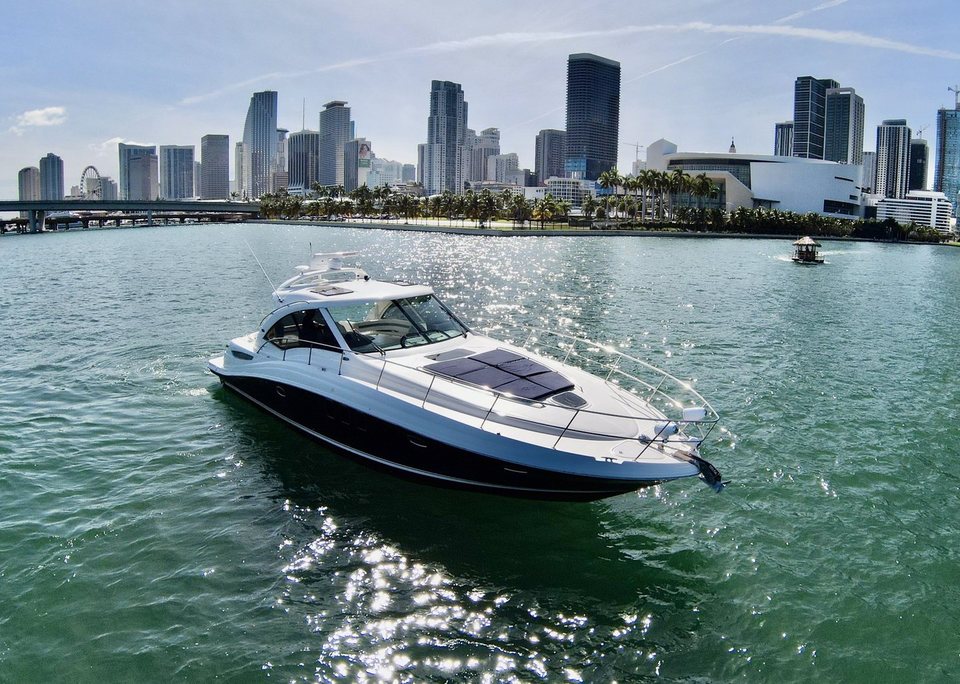 2007 Sea Ray 48 Sundancer photo 1