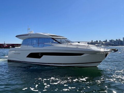 2023 Prestige S-LINE 520S