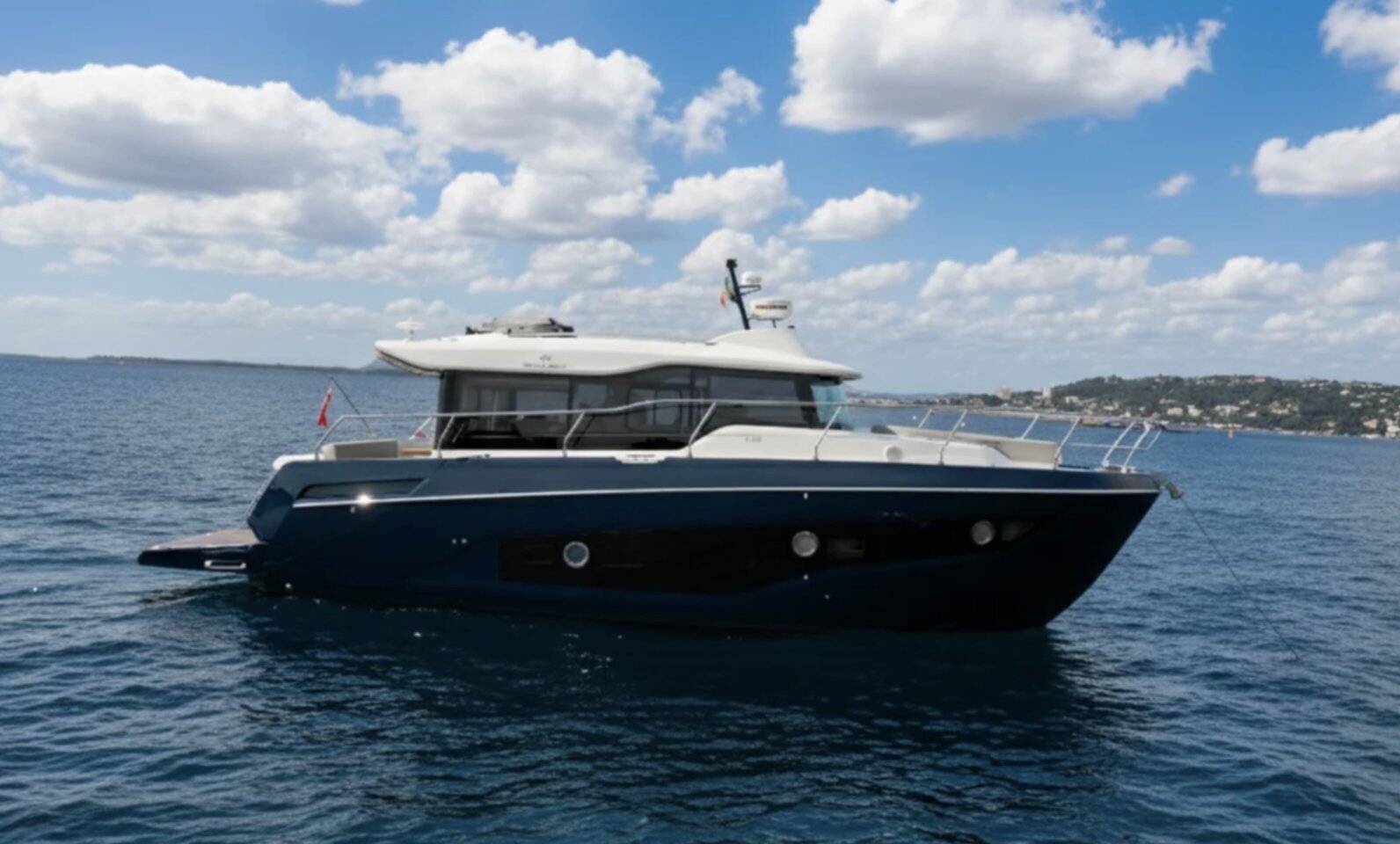 2019 Cranchi T36 Crossover photo 1