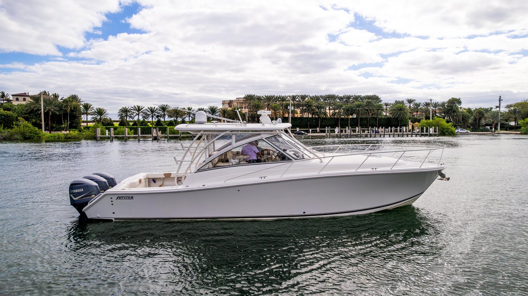 2017 Jupiter 41' EX "Knot Half Bad" photo 1
