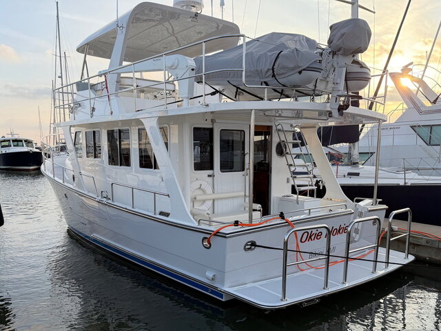 2026 Helmsman Trawlers 38 Sedan