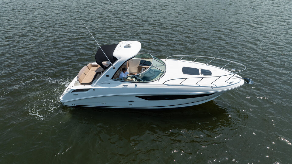 2016 Sea Ray 310 Sundancer photo 1