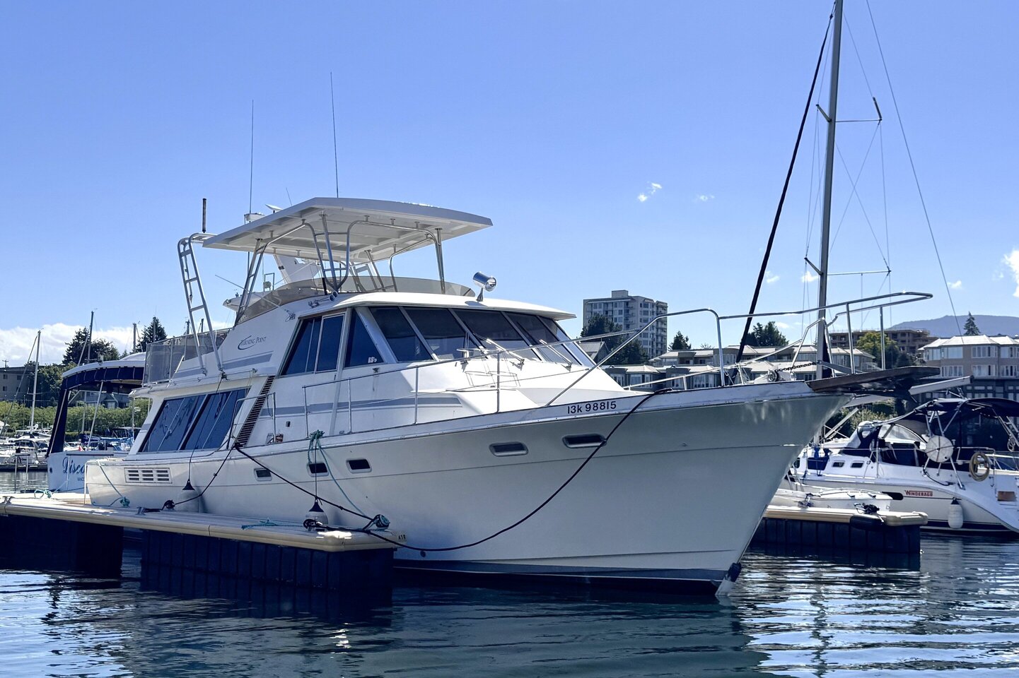 1989 Bayliner 4588 Pilothouse photo 1