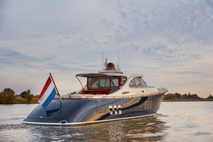 Zeelander Z55 — Dutch