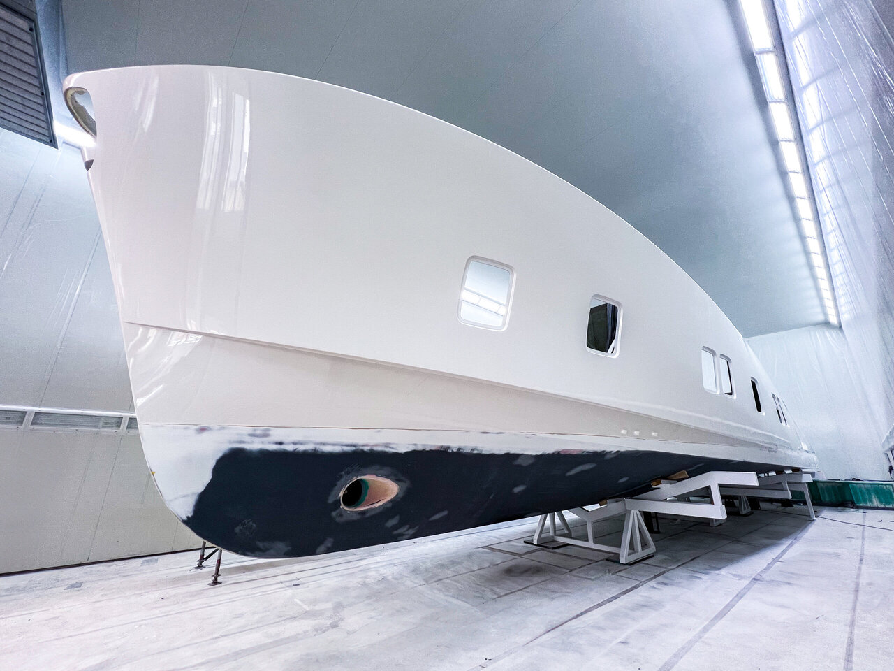 2026 Zeelander 8 – Mojo – Pre-Interior installation photo 1