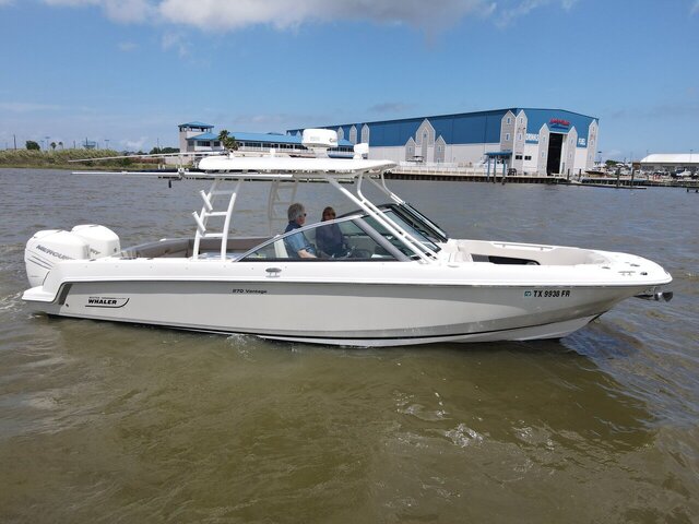 Boston Whaler 270 Vantage