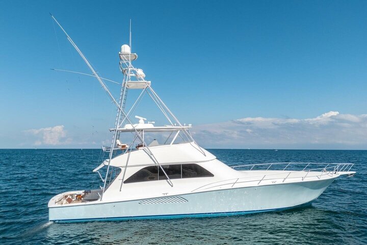 2006 Viking 68' Convertible "Running Over"