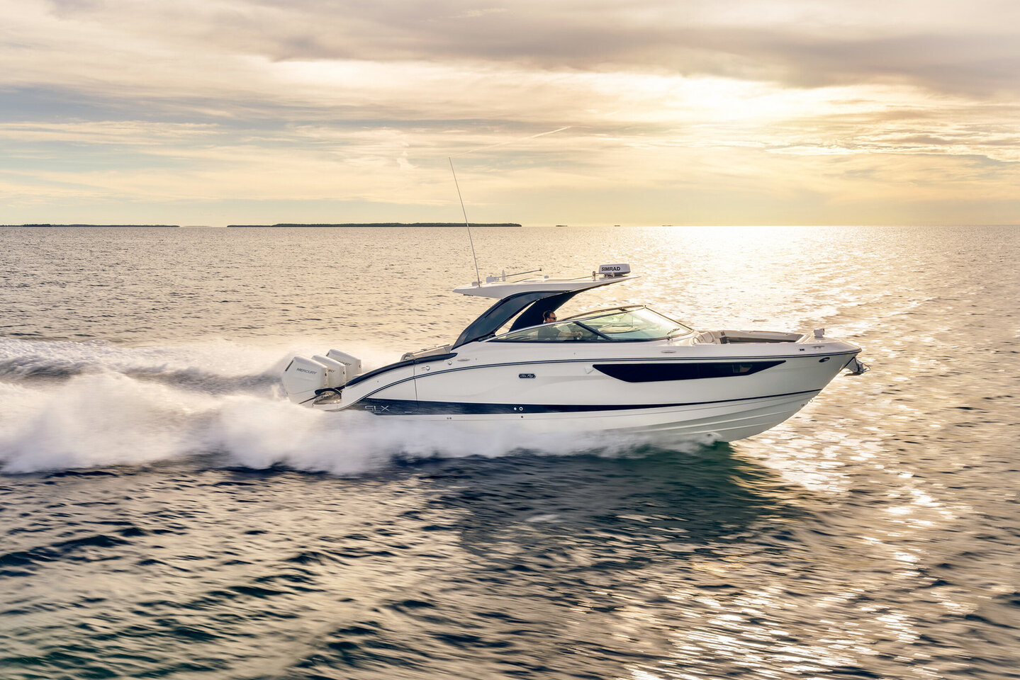 2025 Sea Ray SLX 360 Outboard photo 1
