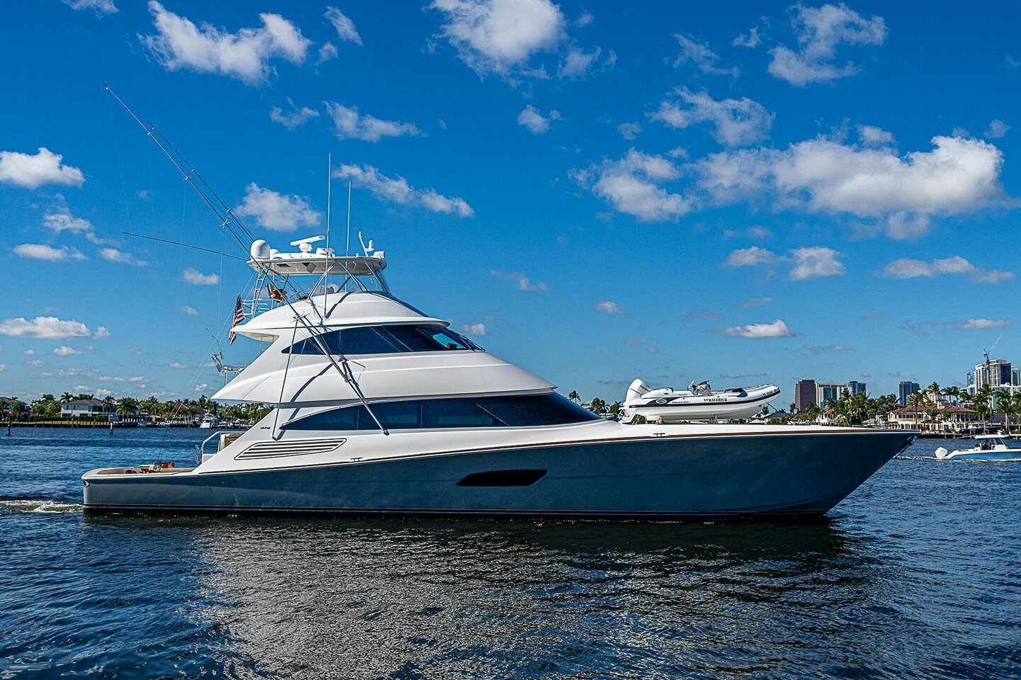 2018 Viking 92' Skybridge "MAVERICK" photo 1