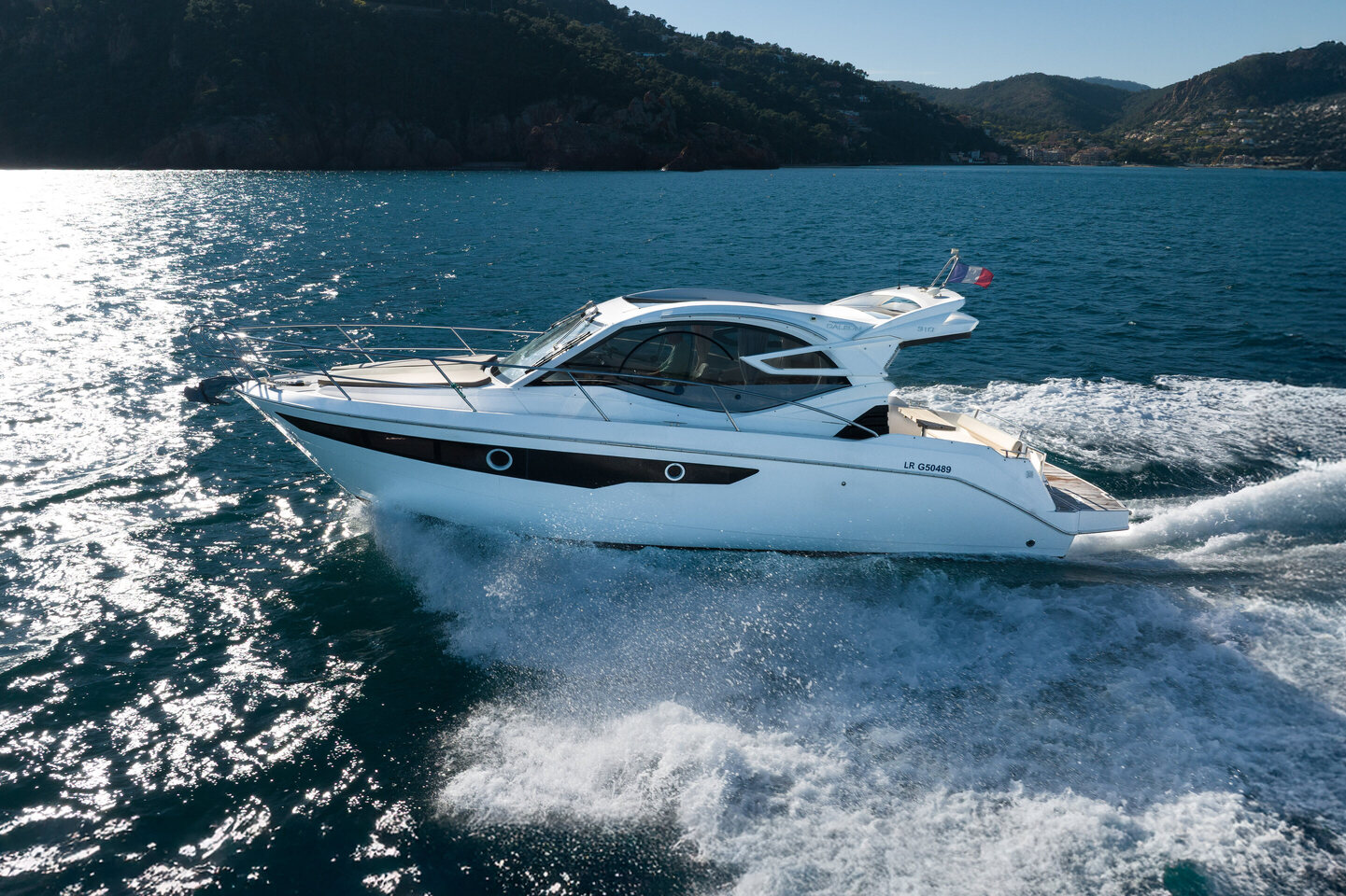 2017 Galeon 310 HTC "Joy" photo 1