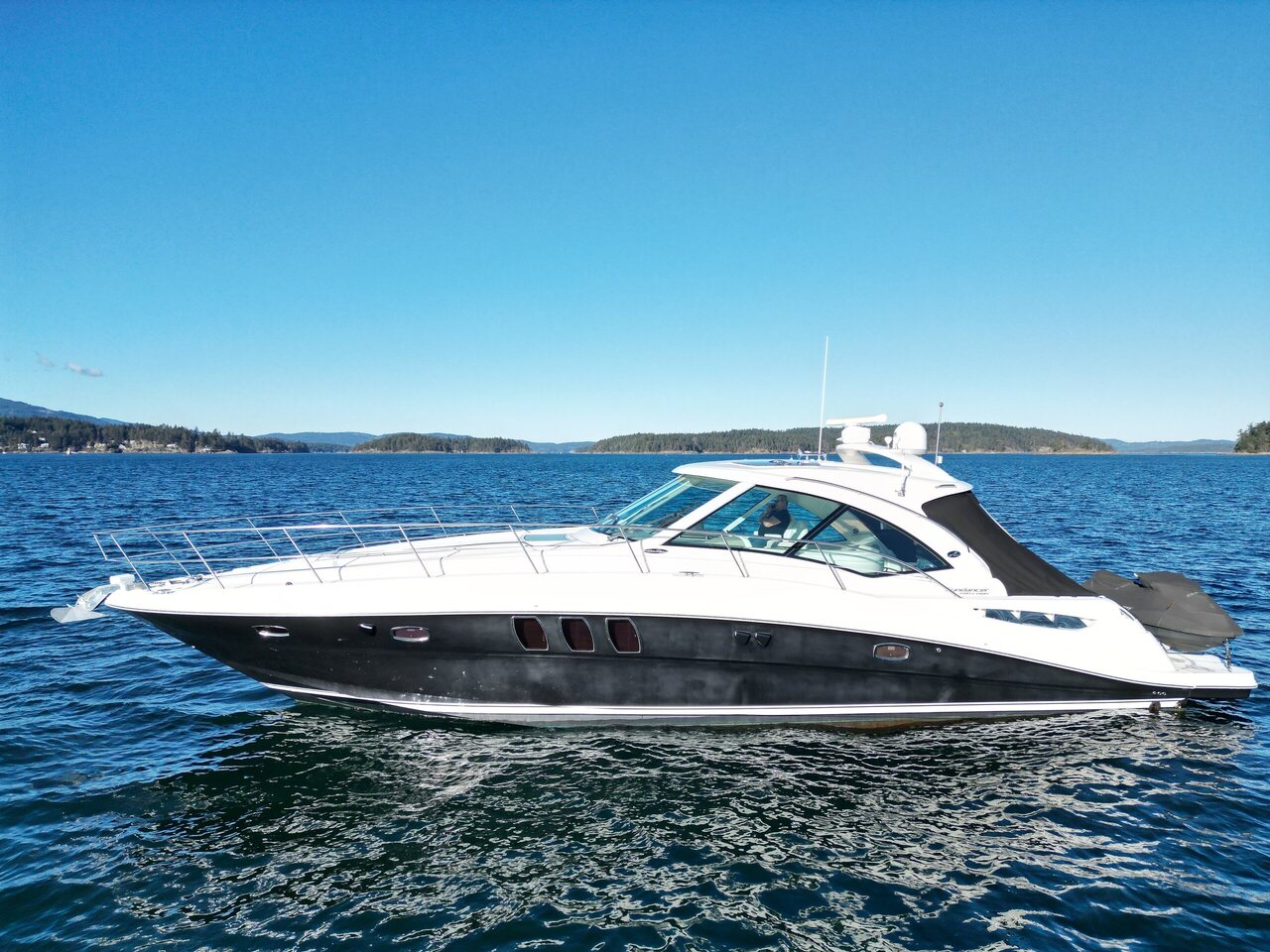 2009 Sea Ray 480 Sundancer photo 1