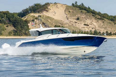 Tiara 43 LE