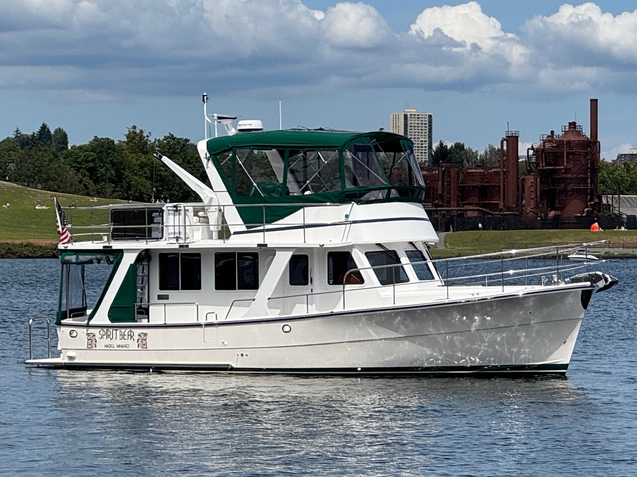 2024 Helmsman Trawlers 38 Sedan photo 1