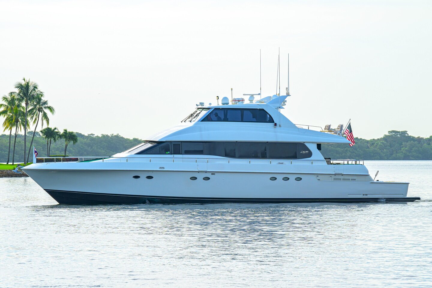 1998 Lazzara 80' Motor Yacht - " Lost Texan" photo 1